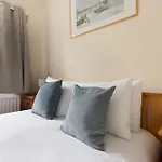 Feriehus Ebor House Cosy 3-bed Wparking *