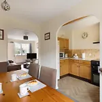 Ebor House Cosy 3-bed Wparking