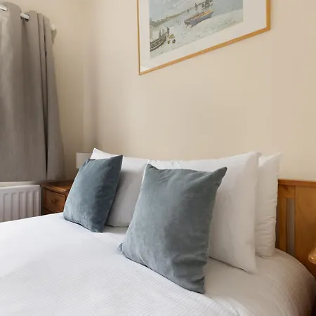 Feriehus Ebor House Cosy 3-bed House With Parking *