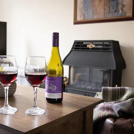 Feriehus Ebor House Cosy 3-bed House With Parking *