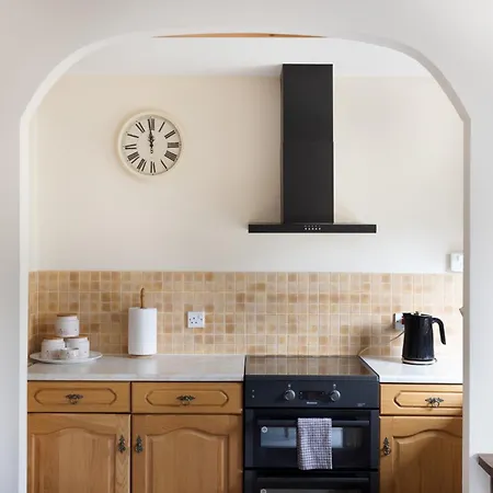 Feriehus Ebor House Cosy 3-bed House With Parking