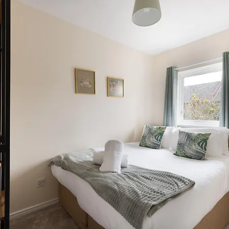 Ebor House Cosy 3-bed House With Parking Feriehus